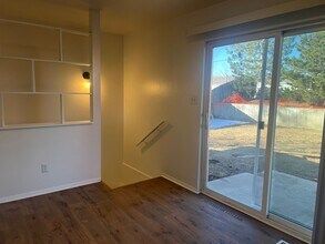 27 Lansing St in Aurora, CO - Building Photo - Building Photo