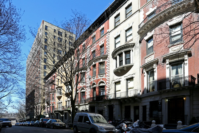 315 W 100th St in New York, NY - Foto de edificio - Building Photo