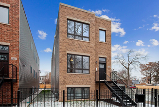 184 N Lamon Ave, Unit 2 in Chicago, IL - Foto de edificio - Building Photo