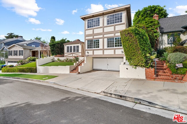 10309 La Grange Ave in Los Angeles, CA - Building Photo - Building Photo