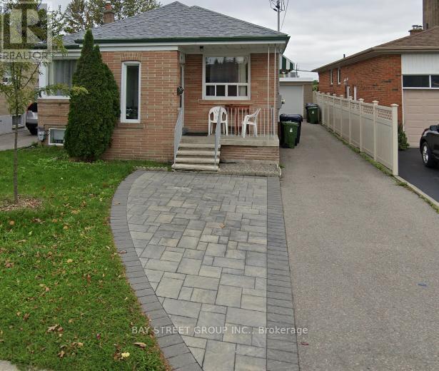 property at 33 Bentworth Ave
