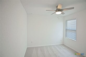 11560 Chestnut Barr Dr in Converse, TX - Building Photo - Building Photo