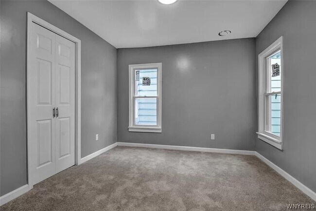 1025 West Ave in Buffalo, NY - Building Photo - Building Photo