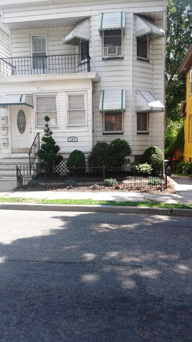 104 N Munn Ave, Unit 1