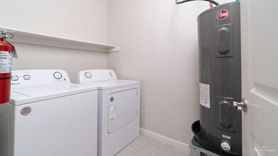 9 W Fig Ave in Pharr, TX - Building Photo - Building Photo