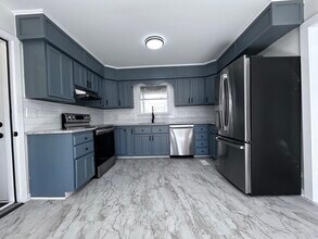 3700 Cairnbrook Ct in Columbia, SC - Building Photo - Building Photo