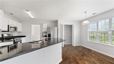 317 Shasta Ln in Mcdonough, GA - Building Photo - Building Photo