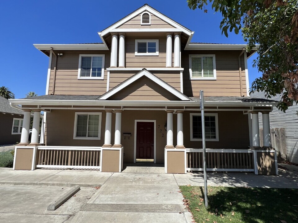 722 W 18th St in Merced, CA - Building Photo