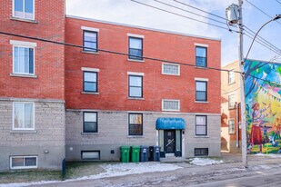 865 William-Macdonald St in Lachine, QC - Building Photo