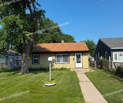 727 Mount in Gary, IN - Building Photo
