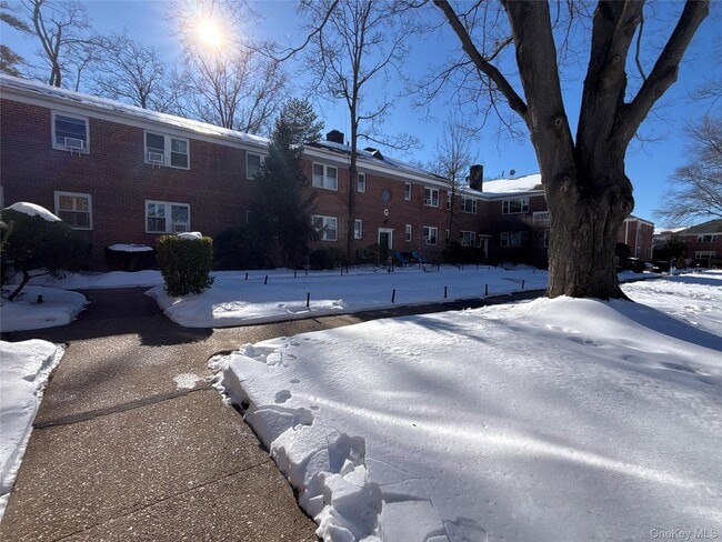 property at 25 Dolphin Green