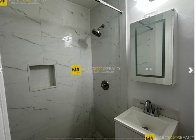476 Commonwealth Ave, Unit 7-7 in Boston, MA - Building Photo - Building Photo