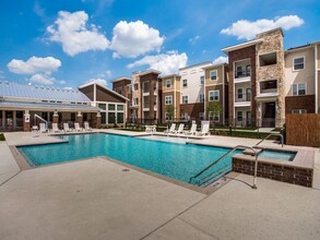 Palladium RedBird in Dallas, TX - Building Photo - Building Photo