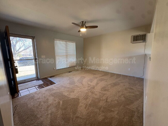 17603 E Hawaii Pl in Aurora, CO - Building Photo - Building Photo