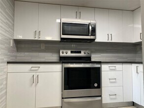 807 NW 91st Terrace in Plantation, FL - Building Photo - Building Photo