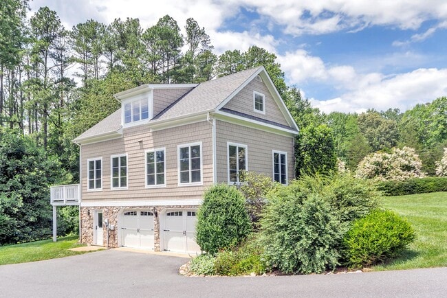 2067 Earlysville Rd in Earlysville, VA - Building Photo - Building Photo