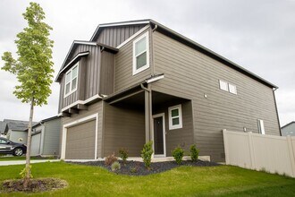 5513 W Morgantown Ln in Spokane, WA - Building Photo - Building Photo