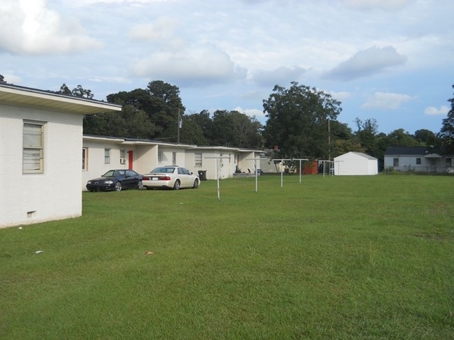 910 William Clark Rd in Fayetteville, NC - Building Photo - Building Photo