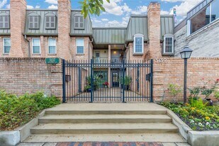 3139 Bissonnet St in Houston, TX - Building Photo