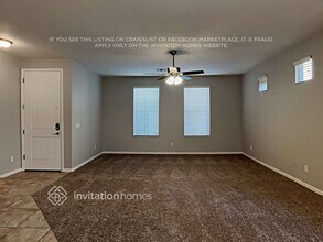 1409 S Ponderosa Dr in Gilbert, AZ - Foto de edificio - Building Photo