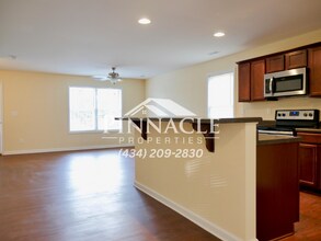 755 Old Graves Mill Rd in Lynchburg, VA - Building Photo - Building Photo
