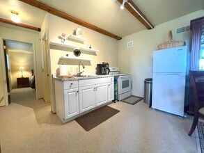 13922 Hemlock Dr in Penn Valley, CA - Foto de edificio - Building Photo