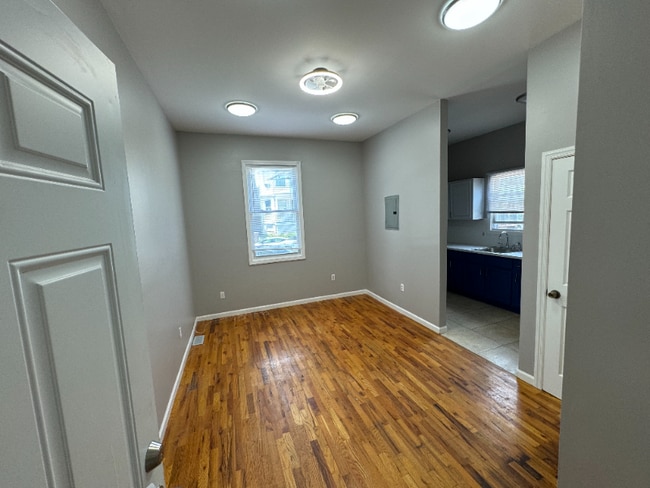 property at 224 S 7th St