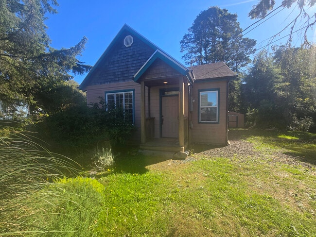 property at 8455 S Victoria Ave