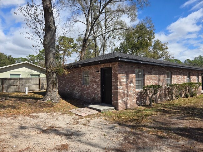 7652 Chase Rd, Unit 7654 in Lakeland, FL - Foto de edificio - Building Photo