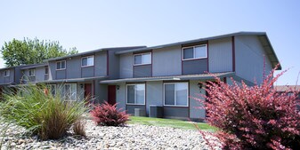 Kennewick Apartments For Rent From 500 Wa Sage Creek Apartments