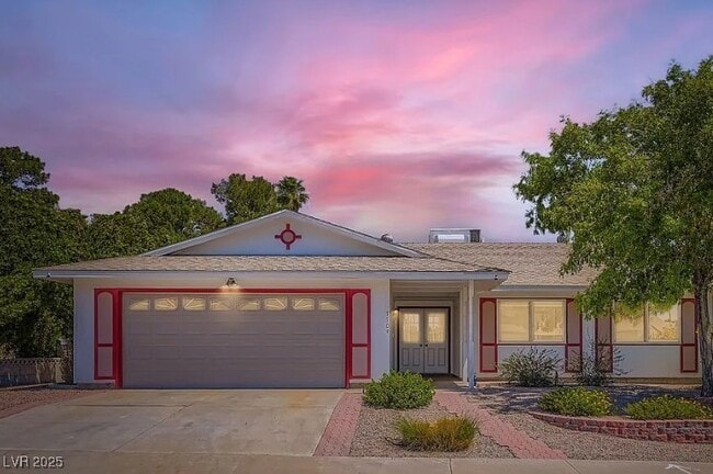 7704 Peacock Ave