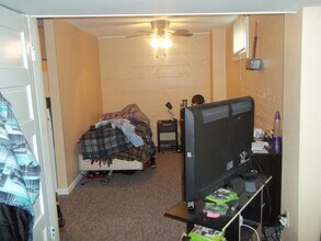 358 N 15th St, Unit D in Manhattan, KS - Building Photo - Building Photo