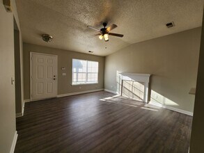 201 Graham Meadow Dr in Charlotte, NC - Building Photo - Building Photo