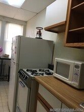 53 Fellsway W, Unit 4 in Medford, MA - Foto de edificio - Building Photo