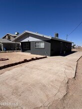 743 Rodriguez Rd in Socorro, TX - Building Photo - Building Photo