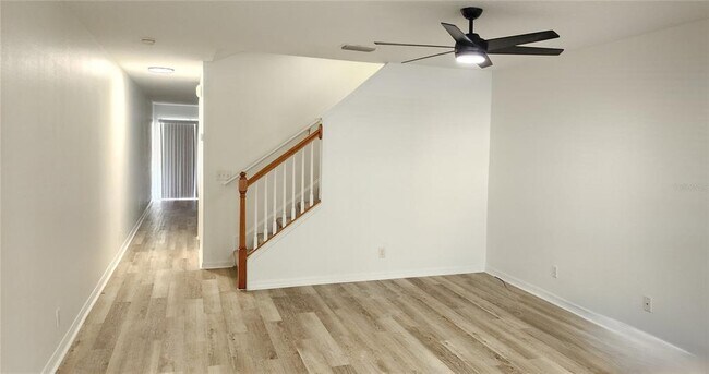 259 Castlekeeper Pl in Valrico, FL - Building Photo - Building Photo