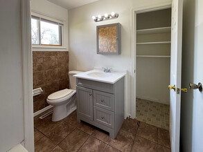 3939 Nicholas Rd in Dayton, OH - Building Photo - Building Photo