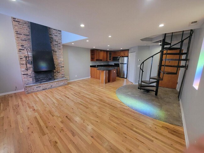 160 W Burton Pl in Chicago, IL - Building Photo - Building Photo