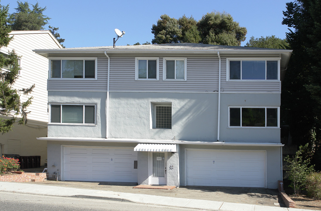 2210 Mountain Blvd in Oakland, CA - Building Photo