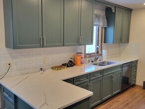 4605 Oneida St in Duluth, MN - Building Photo - Building Photo