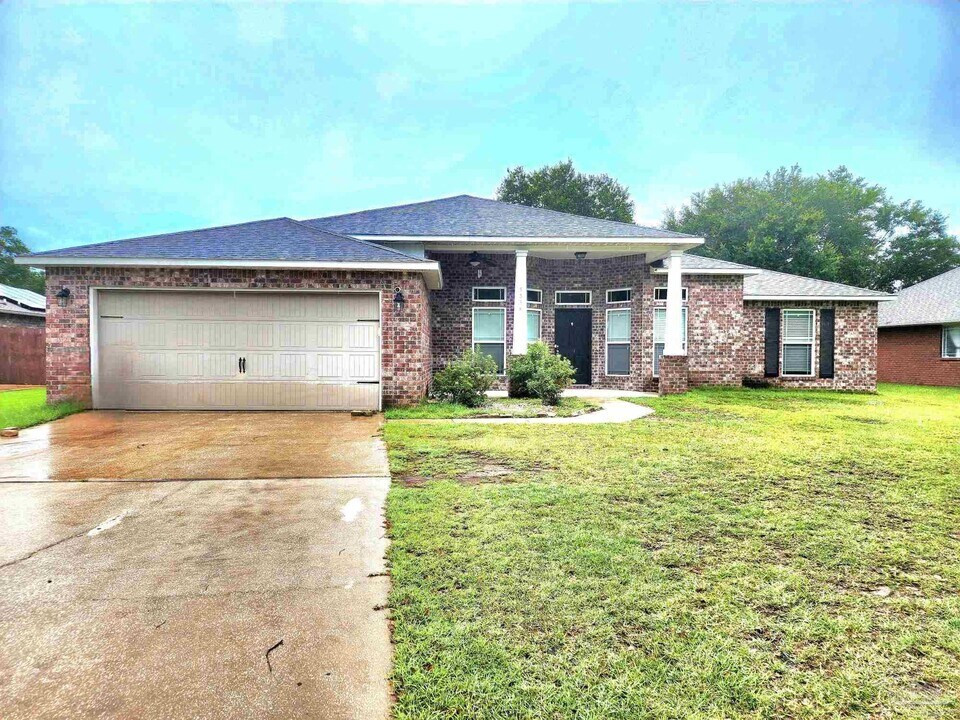 5538 Buckwheat Way in Pace, FL - Building Photo