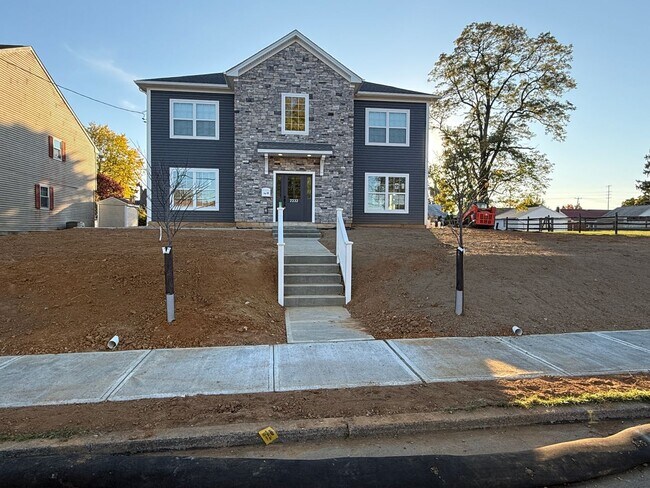 2232 S 11th St in Allentown, PA - Building Photo - Building Photo