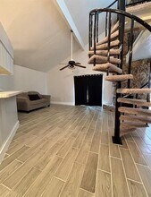 12347 W Village Dr in Houston, TX - Building Photo - Building Photo