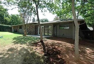 4303 St Patrick Dr in Oklahoma City, OK - Building Photo - Building Photo