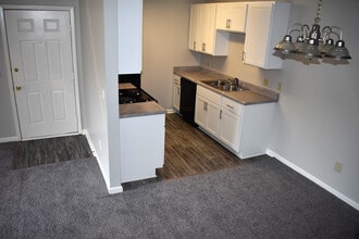 2800 McFarland in Tuscaloosa, AL - Foto de edificio - Building Photo