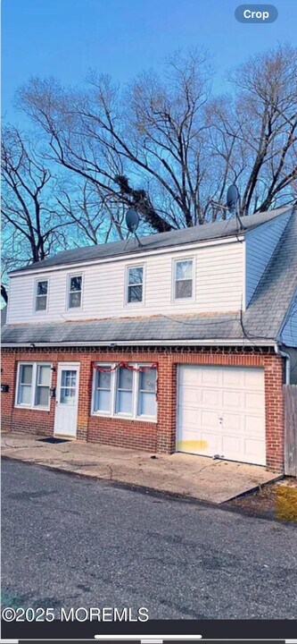 115 7th Terrace in Egg Harbor City, NJ - Building Photo