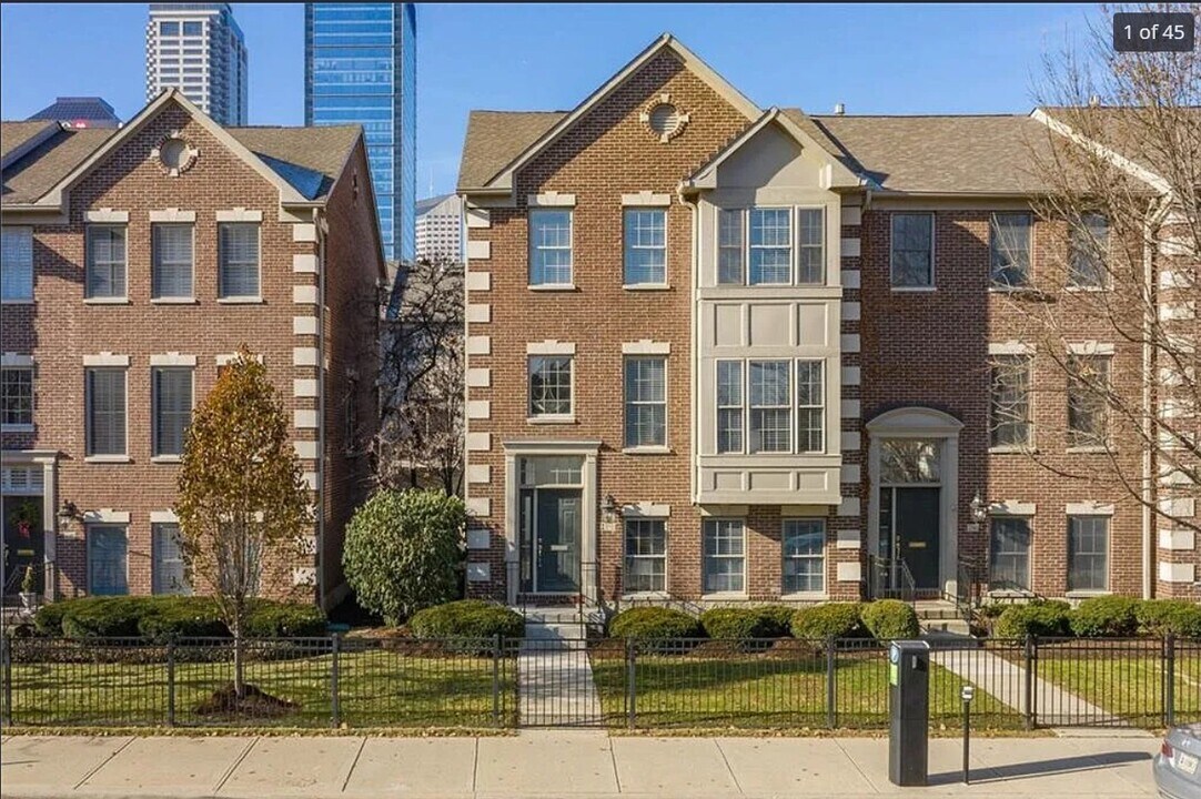 252 N New Jersey St in Indianapolis, IN - Building Photo