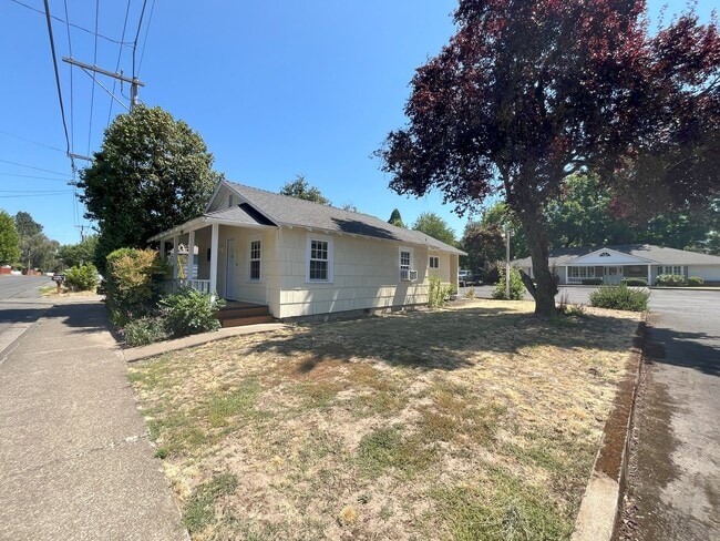 20100 SW Alexander St in Aloha, OR - Building Photo - Building Photo