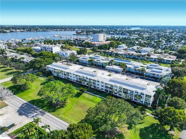 property at 610 Broad Ave S