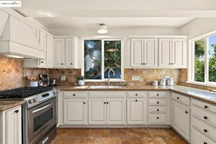 1412 Peralta Ave in Berkeley, CA - Building Photo